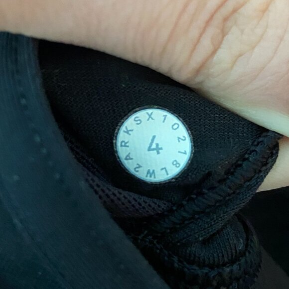 Lululemon Black Sports Bra Size 4 - Picture 3 of 3